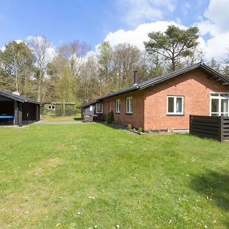 Vakantiehuis Eina - 250m From The Sea By Interhome